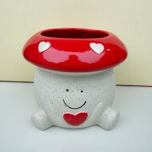 BELAVI Valentine's Day Ceramic Mushroom Shaped Planter
